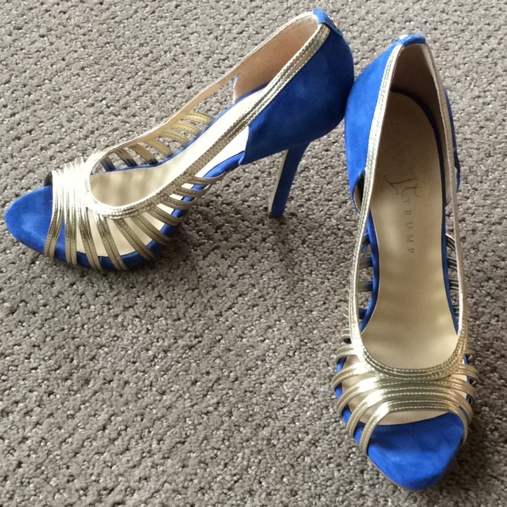 Ivanka Trump Claudine Blue 4.5” Stilettos 7.5M - Picture 3 of 7